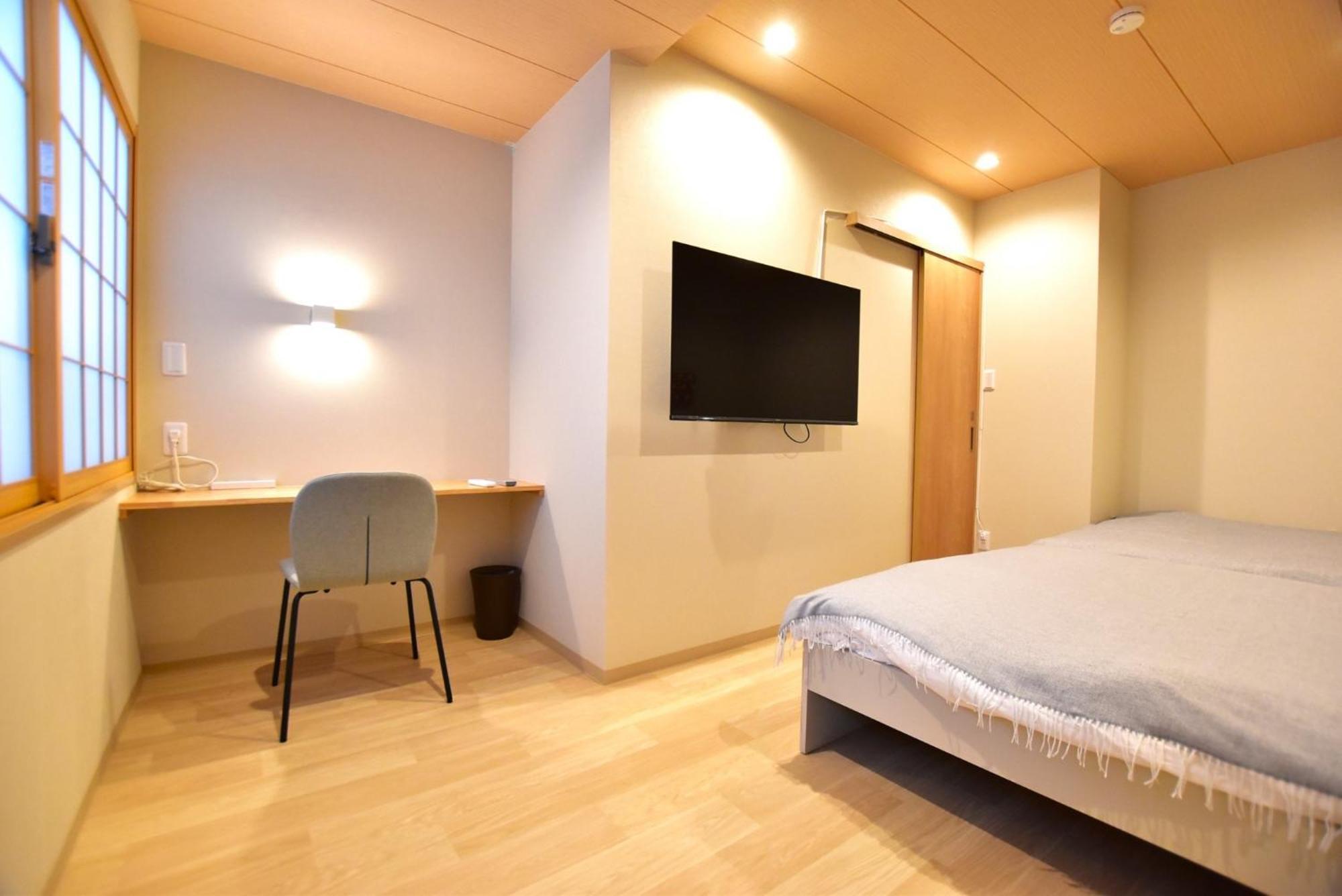 Tamatsukan 玉津館, Kansai Airport 關西空港 57 Mins, Namba 6 Mins, Nihonbashi 4 Mins, Universal Studio 37 Mins, Nara 30 Mins, Walk Jr Tsuruhashi 7 Mins, Early Check In Ósaka Exteriér fotografie