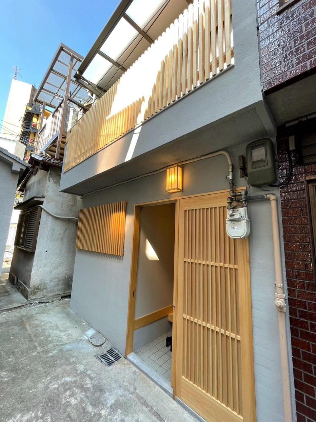 Tamatsukan 玉津館, Kansai Airport 關西空港 57 Mins, Namba 6 Mins, Nihonbashi 4 Mins, Universal Studio 37 Mins, Nara 30 Mins, Walk Jr Tsuruhashi 7 Mins, Early Check In Ósaka Exteriér fotografie